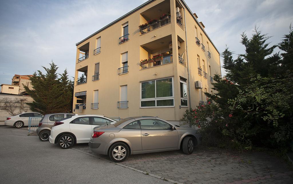 Apartment Sunny Yellow - With Balcony And Parking Place, Σπλιτ Δωμάτιο φωτογραφία